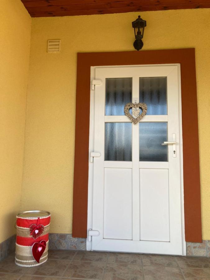 Apartmán Tiszavirag Vendeghaz Tiszacsege Exteriér fotografie